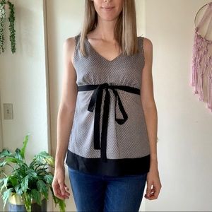 Ann Taylor Loft black & white sleeveless blouse